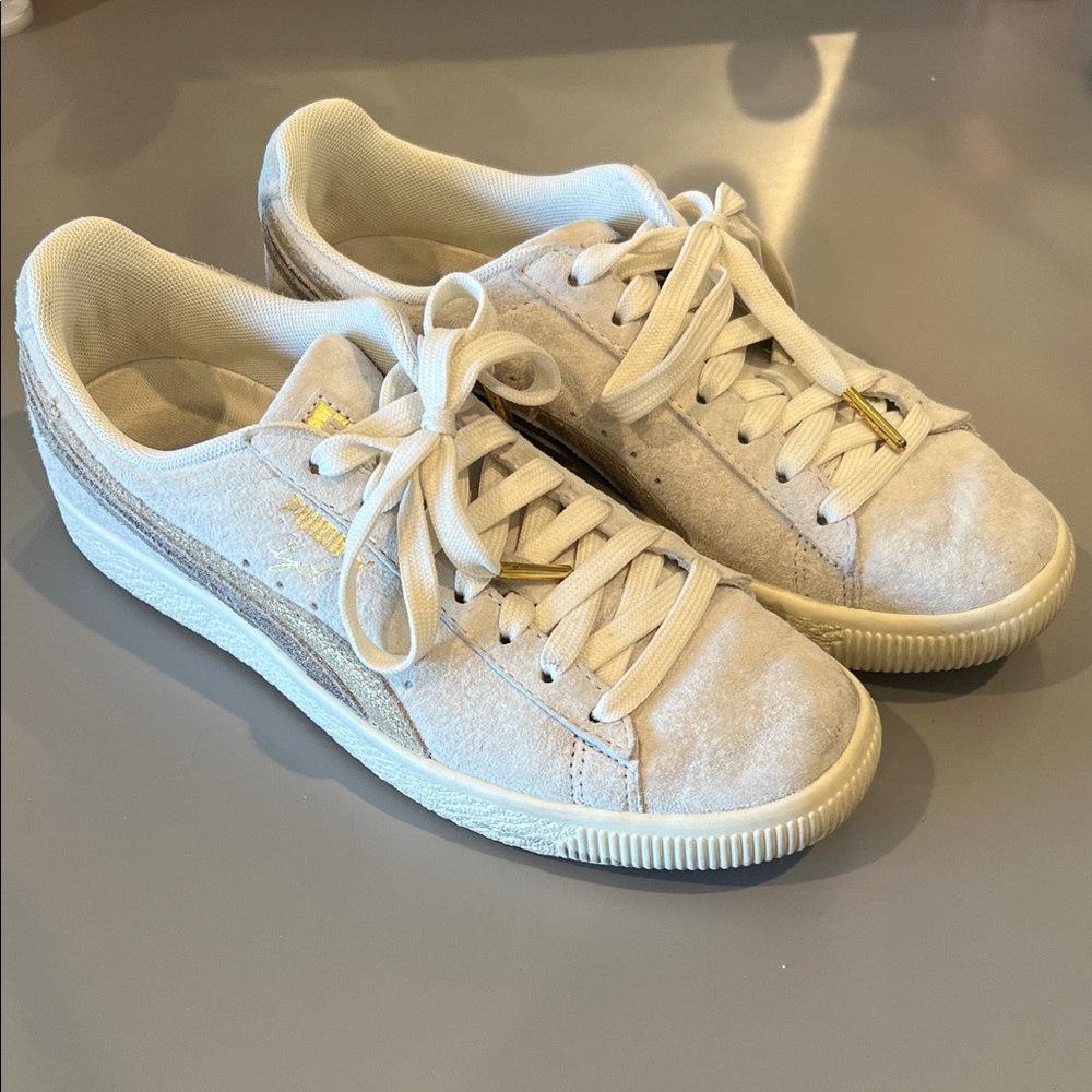 Puma Clyde Metal Leather Sneaker